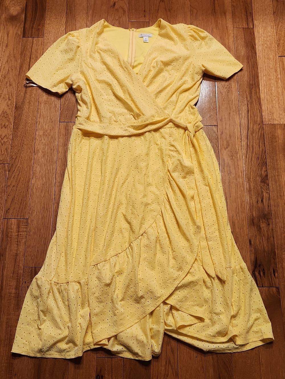 London Style Yellow Eyelet Wrap Midi Dress with Ruffle Hem Size 16